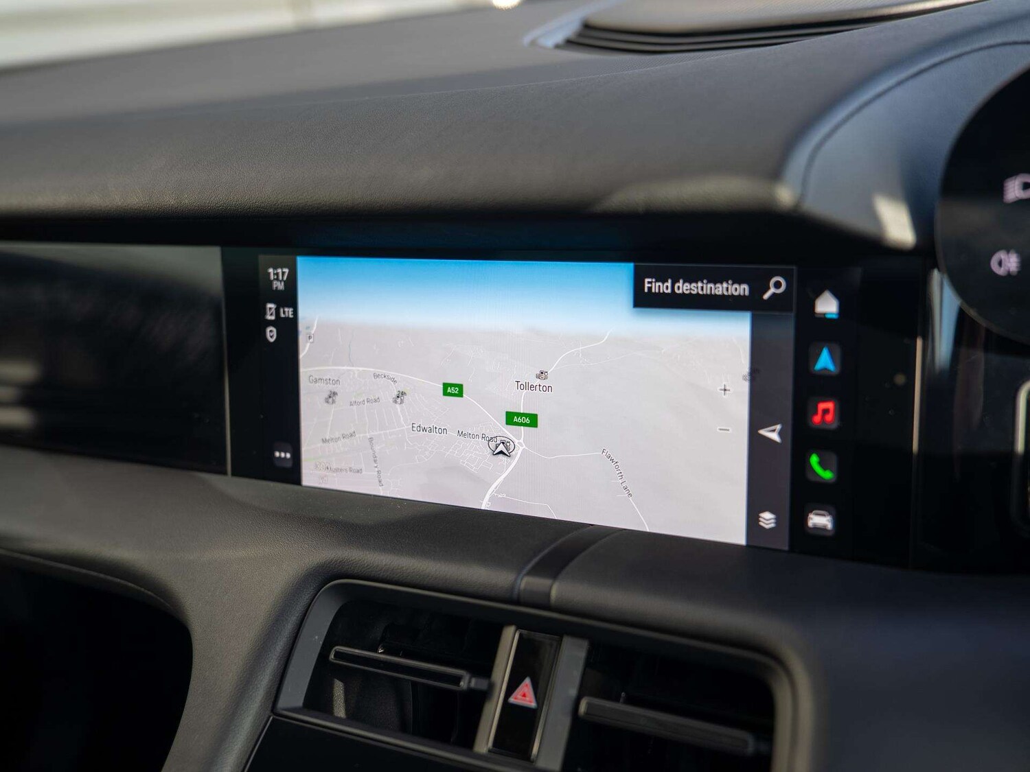 Used Porsche Taycan 2021 for sale - 77239902: Photo 13