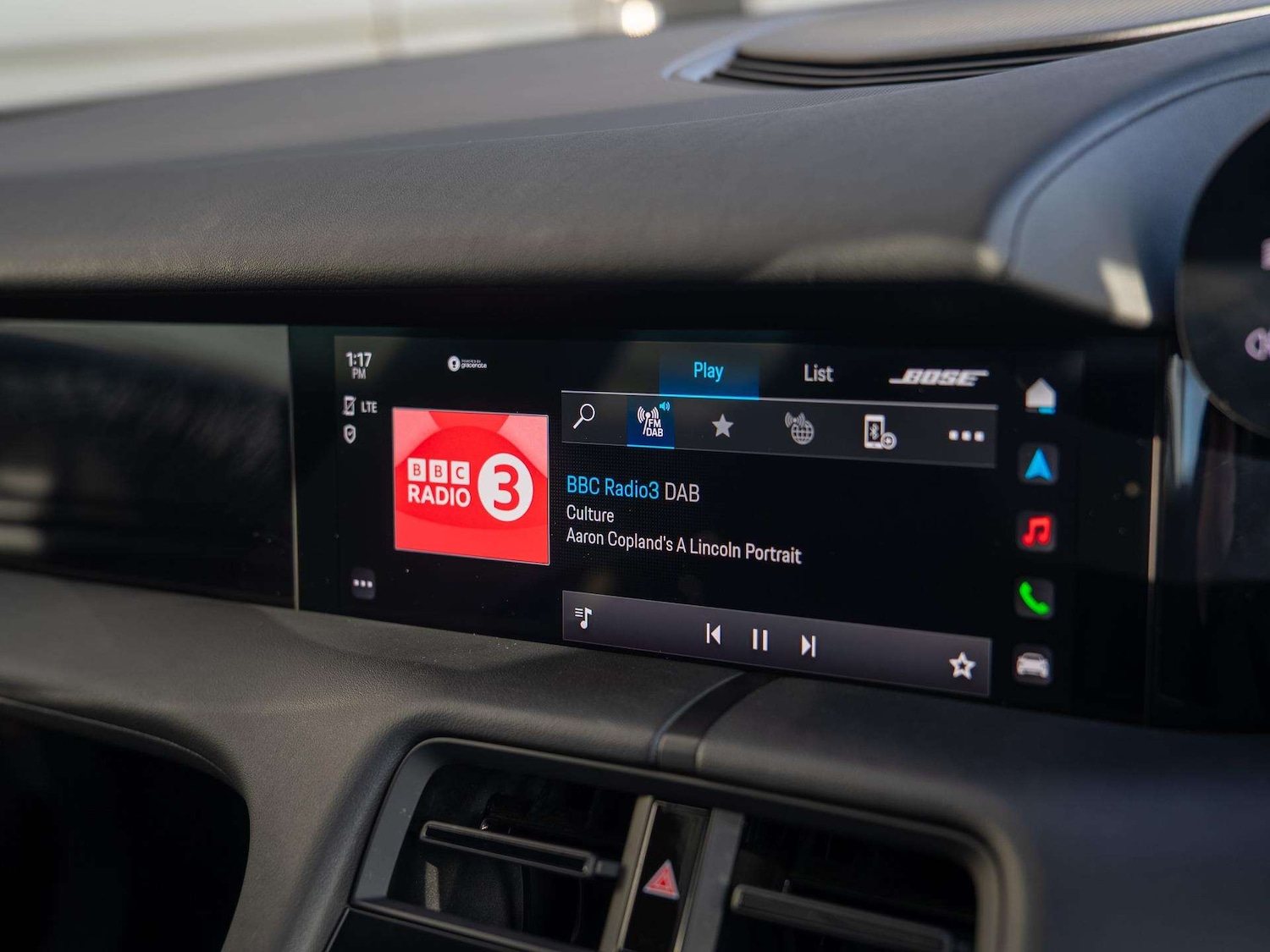 Used Porsche Taycan 2021 for sale - 77239902: Photo 16