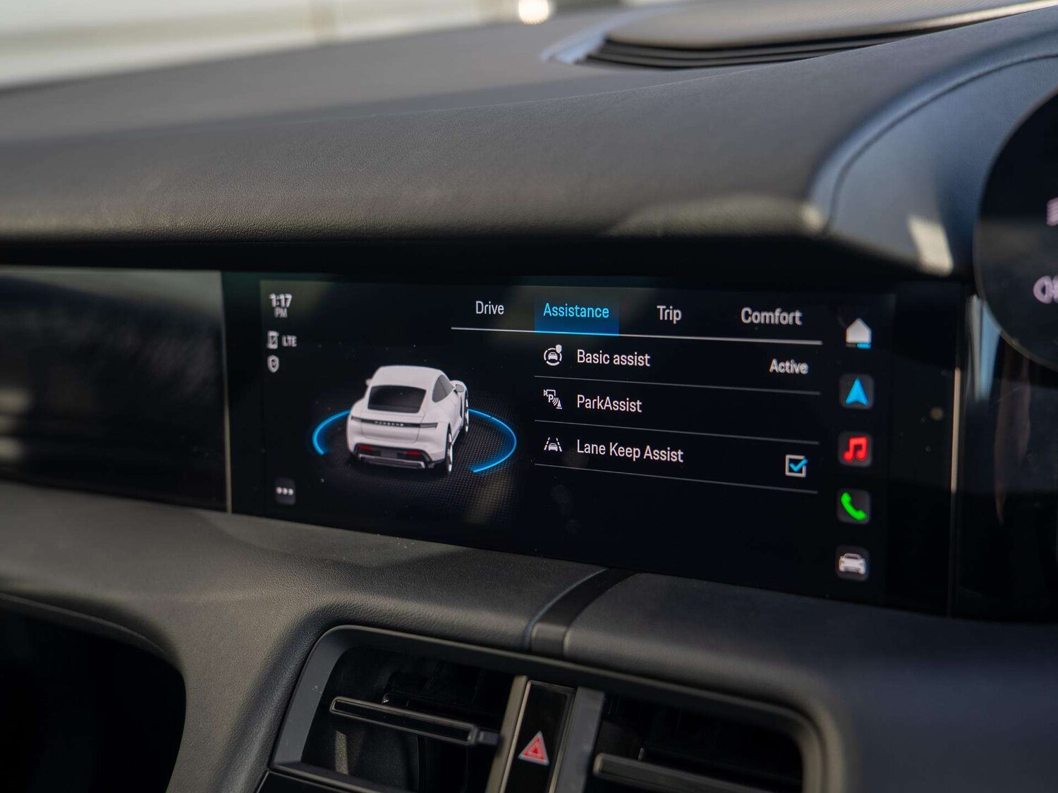 Used Porsche Taycan 2021 for sale - 77239902: Photo 18