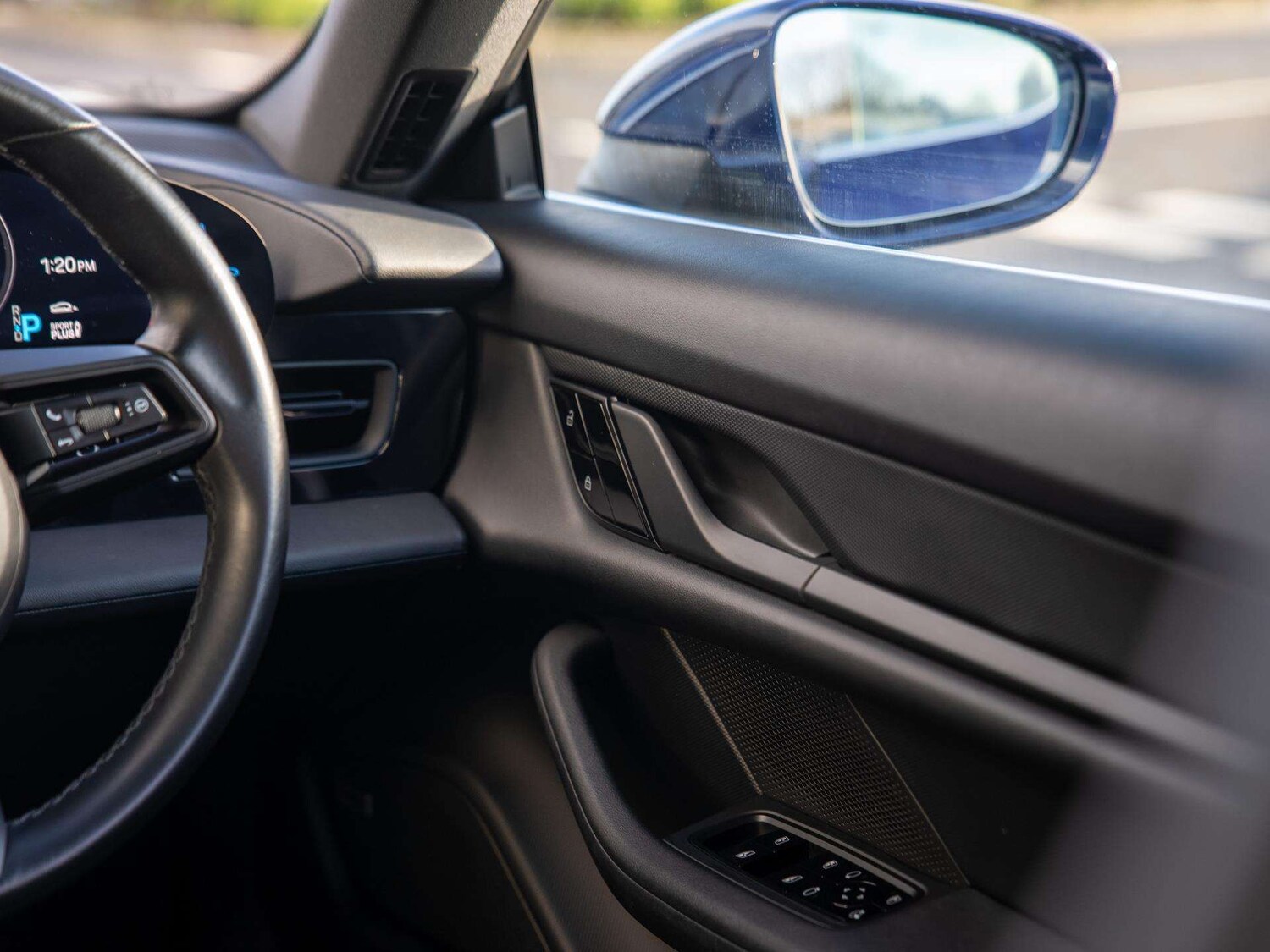 Used Porsche Taycan 2021 for sale - 77239902: Photo 26