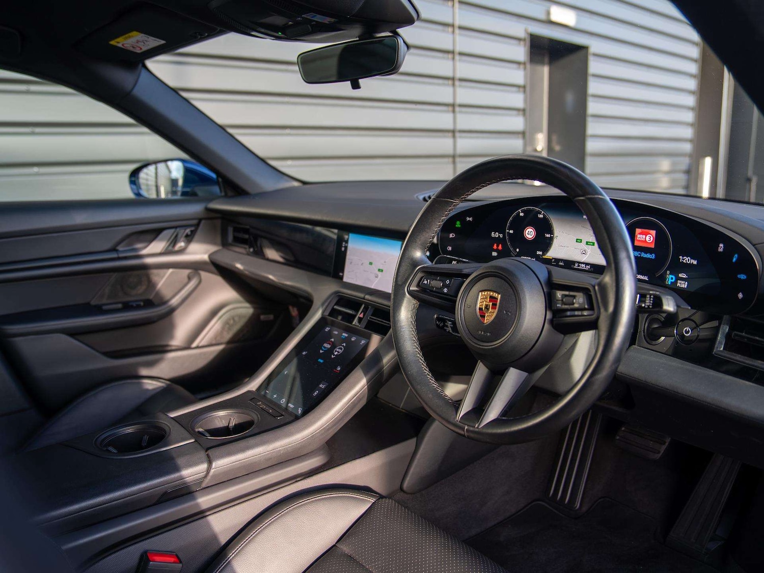 Used Porsche Taycan 2021 for sale - 77239902: Photo 8