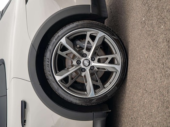 Used Porsche Taycan 2023 for sale - 79579752: Photo
