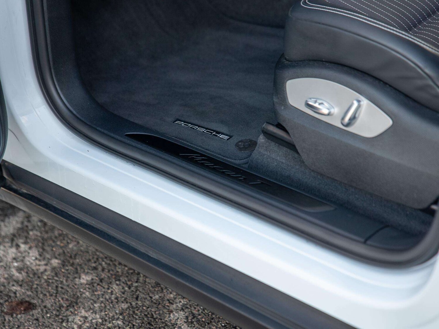 Used Porsche Macan 2022 for sale - 77686547: Photo 31