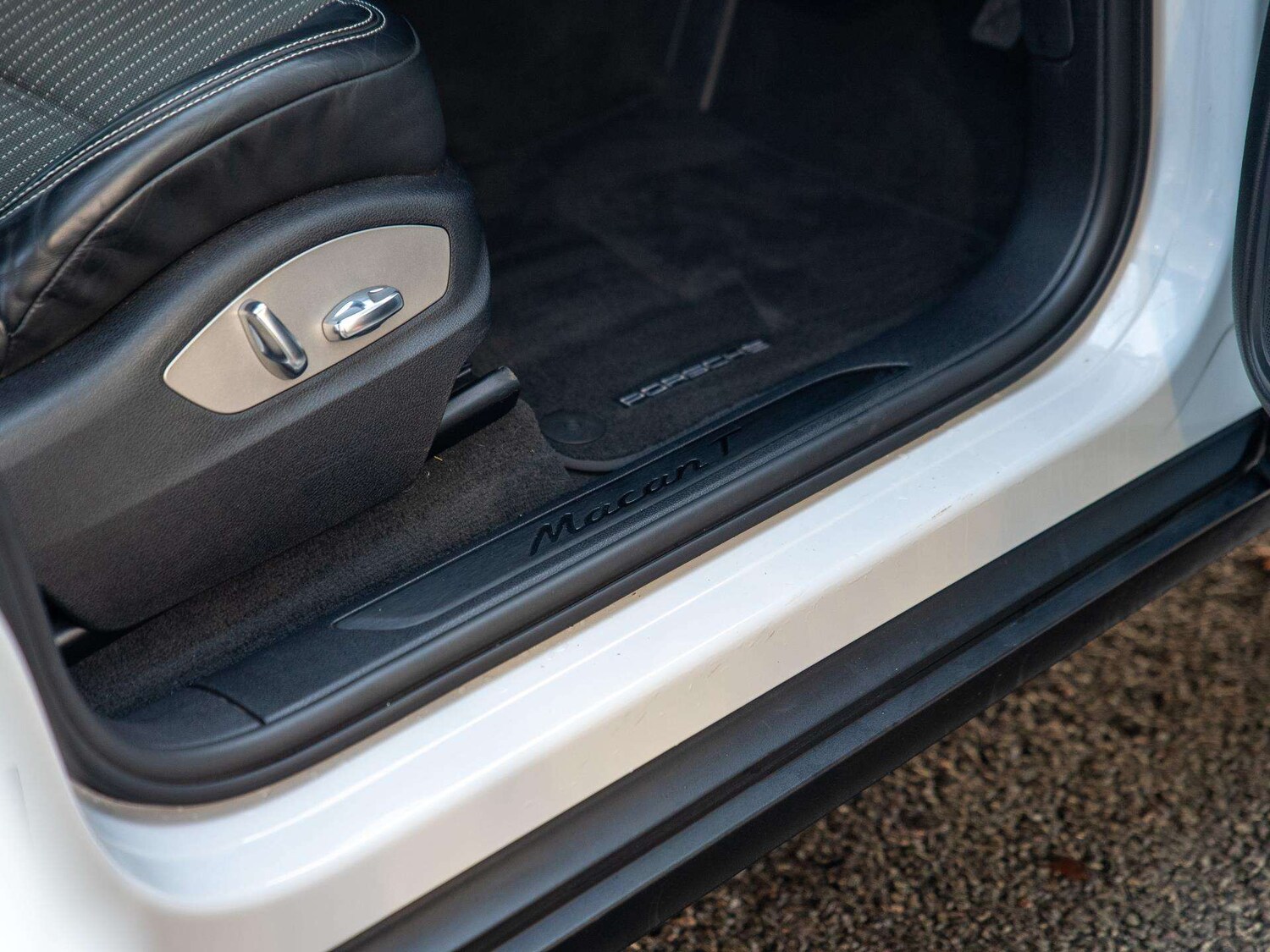 Used Porsche Macan 2022 for sale - 77686547: Photo 32