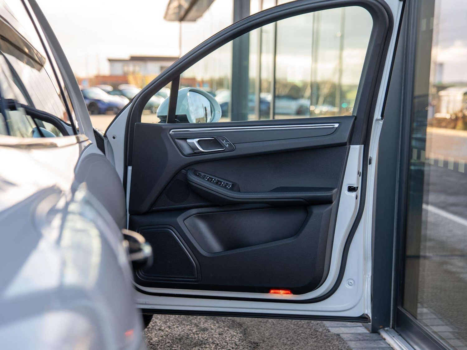 Used Porsche Macan 2022 for sale - 77686547: Photo 35