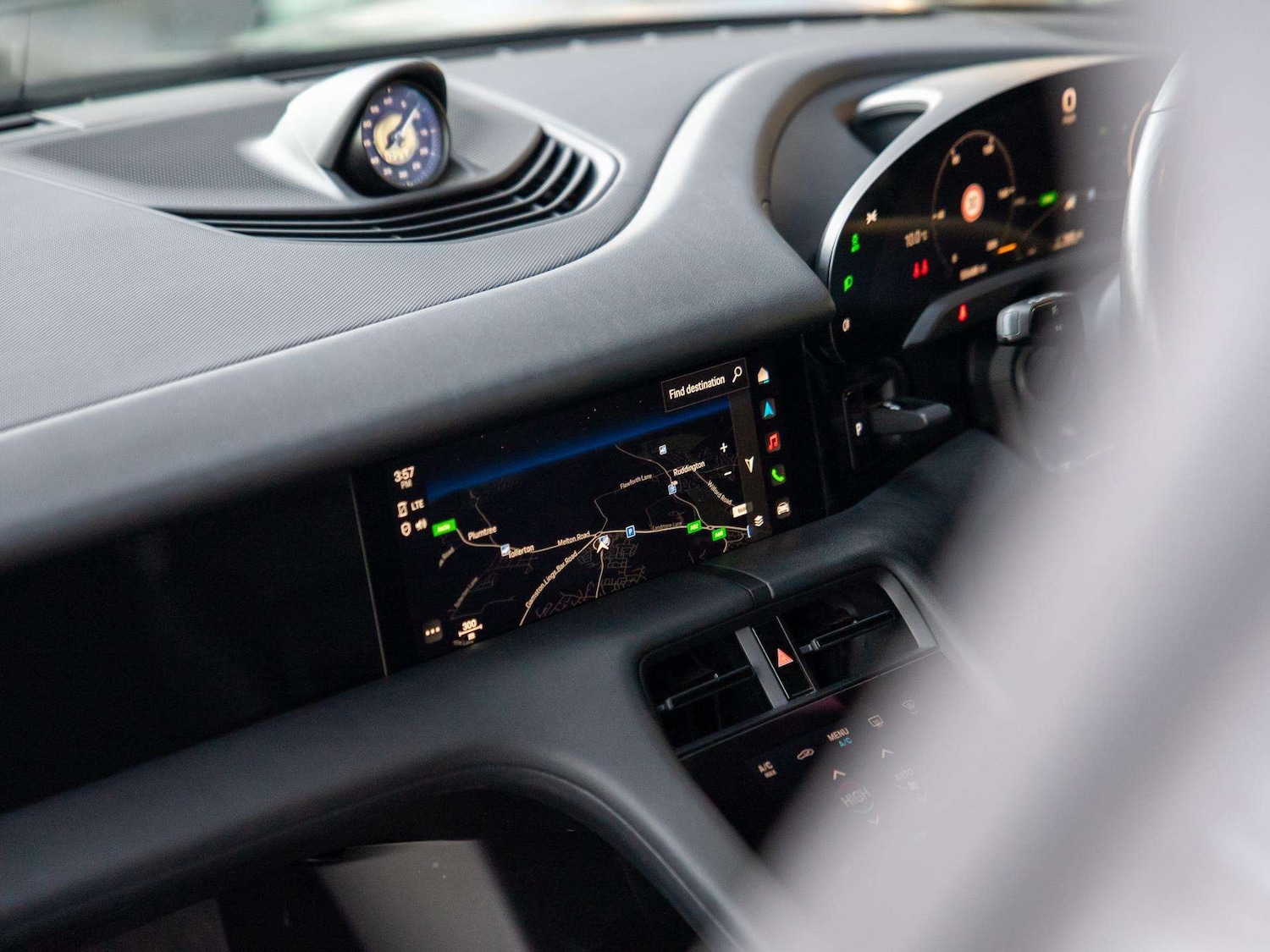 Used Porsche Taycan 2021 for sale - 77333838: Photo 14