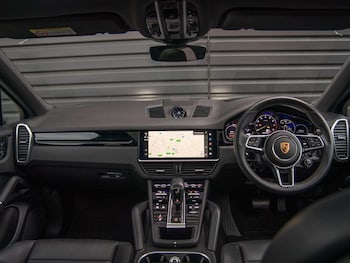 Used Porsche Cayenne 2022 for sale - 76170029: Photo 3