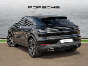 Used Porsche Cayenne 2024 for sale - 79364867: Photo