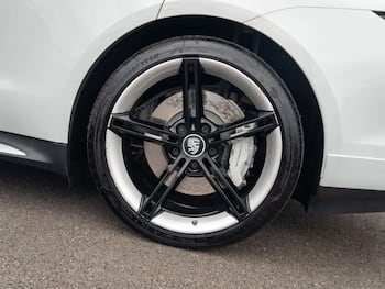 Used Porsche Taycan 2022 for sale - 79784931: Photo