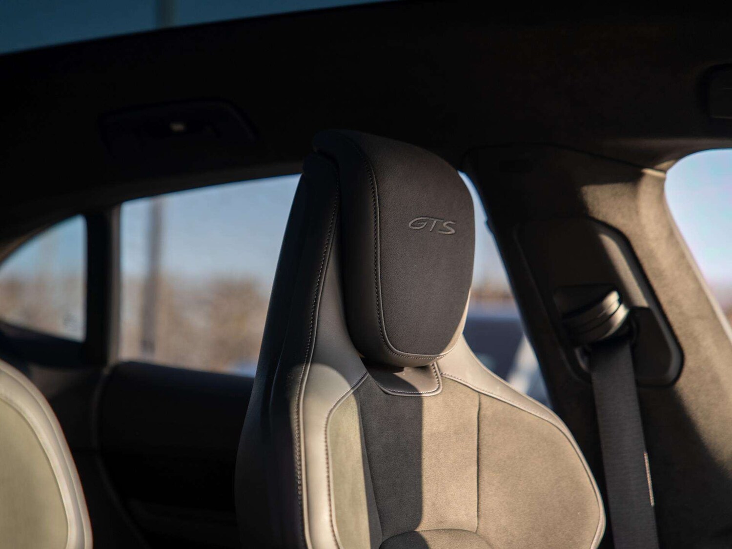 Used Porsche Taycan 2022 for sale - 78024467: Photo 12