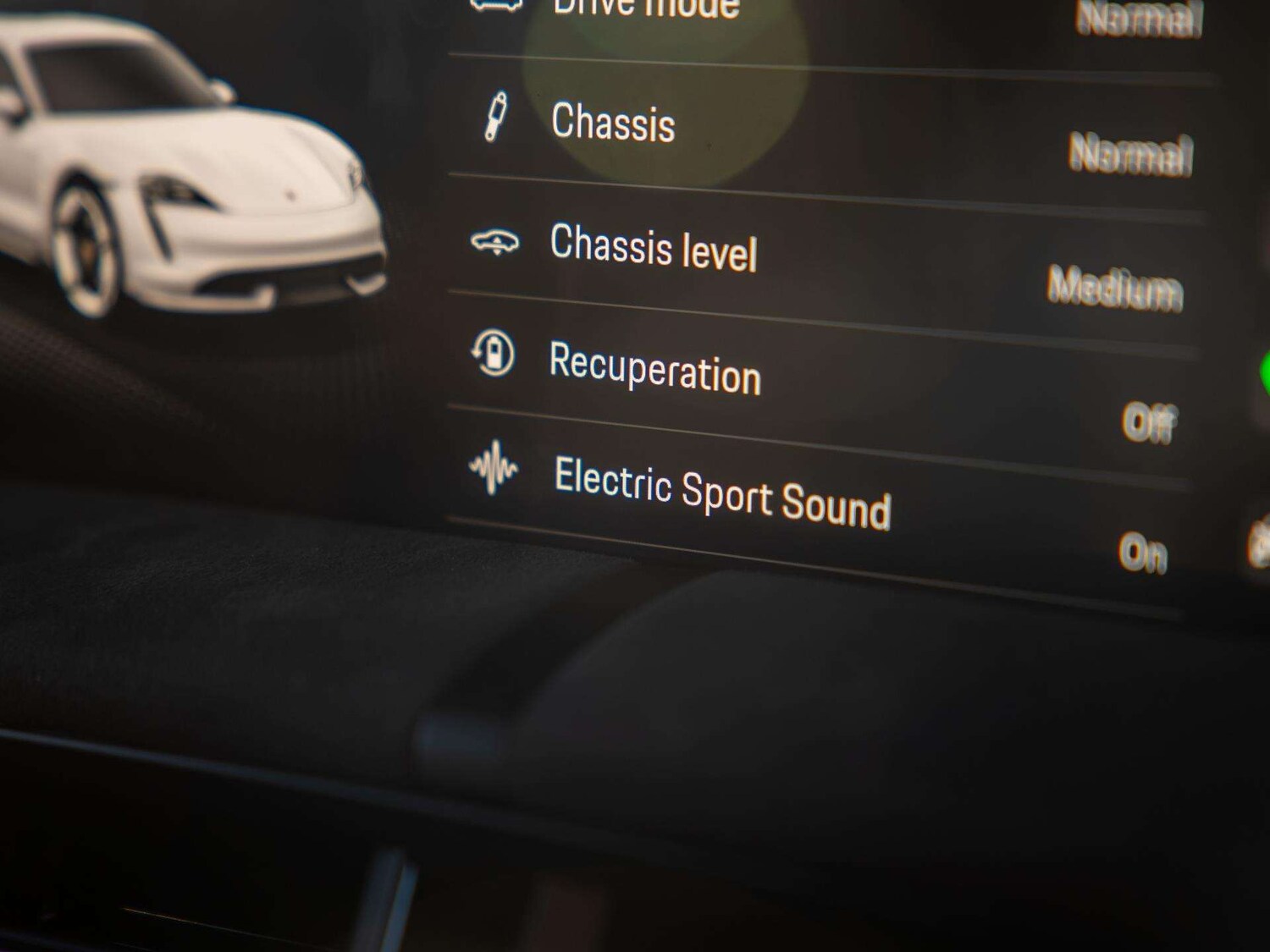 Used Porsche Taycan 2022 for sale - 78024467: Photo 24