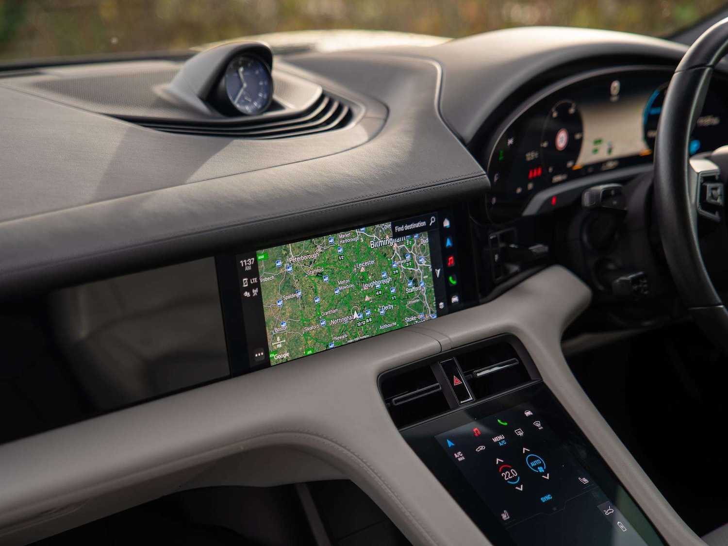 Used Porsche Taycan 2023 for sale - 76745965: Photo 13