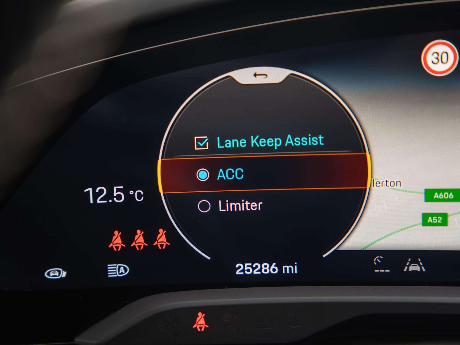 Used Porsche Taycan 2023 for sale - 76745965: Photo 24