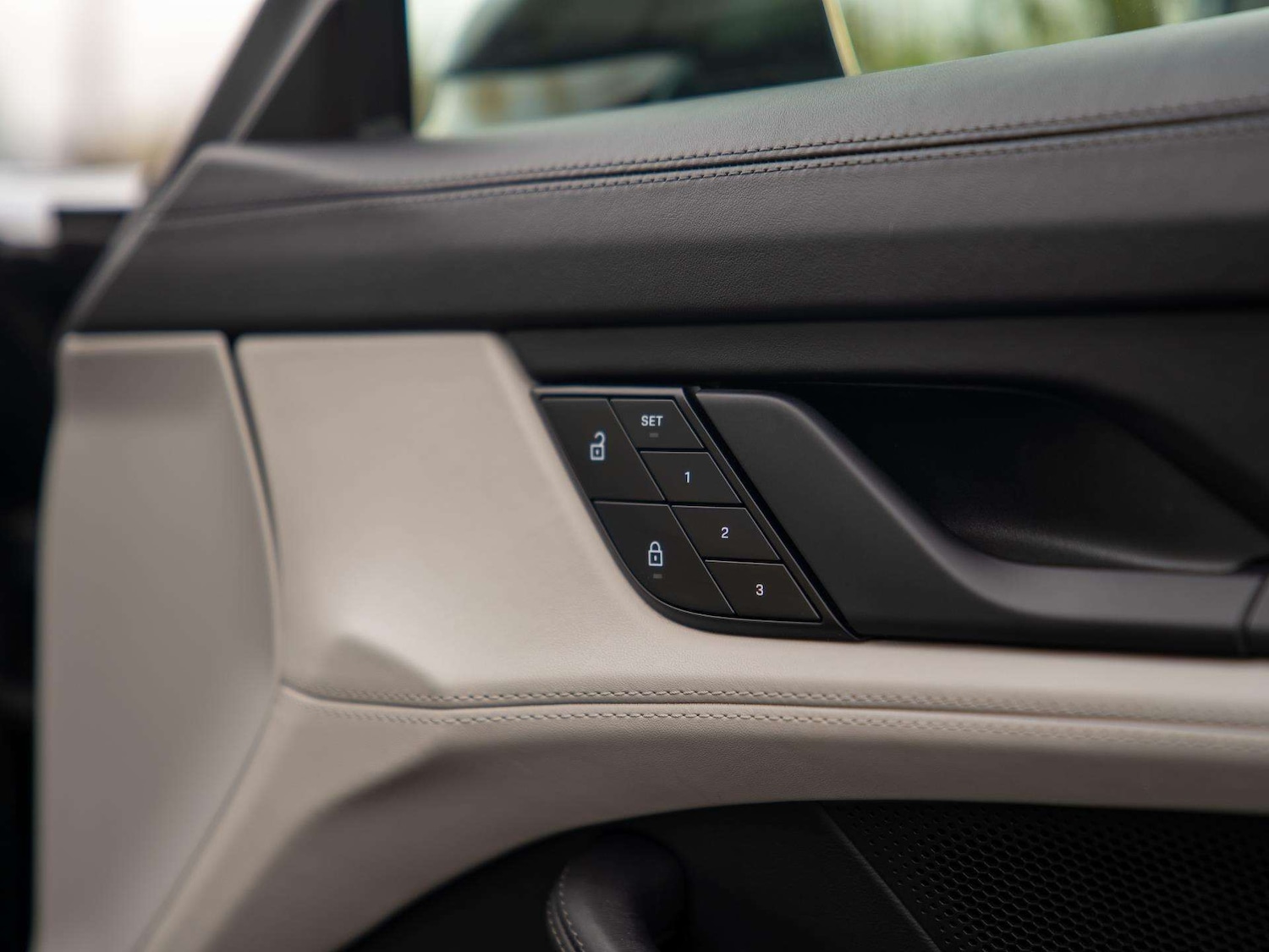 Used Porsche Taycan 2023 for sale - 76745965: Photo 28