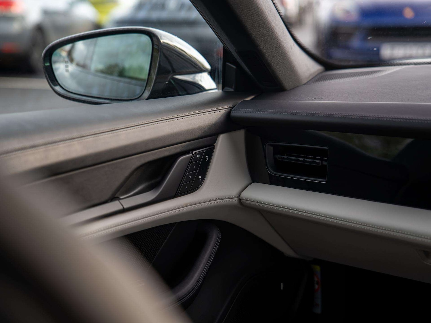 Used Porsche Taycan 2023 for sale - 76745965: Photo 29