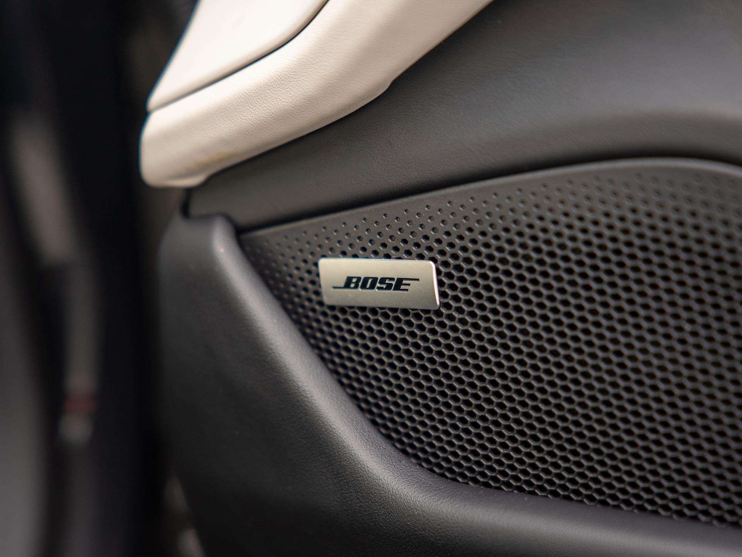 Used Porsche Taycan 2023 for sale - 76745965: Photo 30