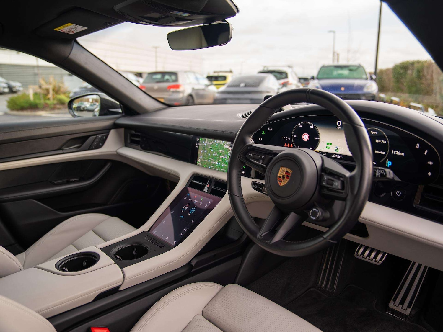 Used Porsche Taycan 2023 for sale - 76745965: Photo 9