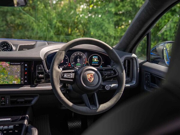 Used Porsche Cayenne 2025 for sale - 75217039: Photo 8