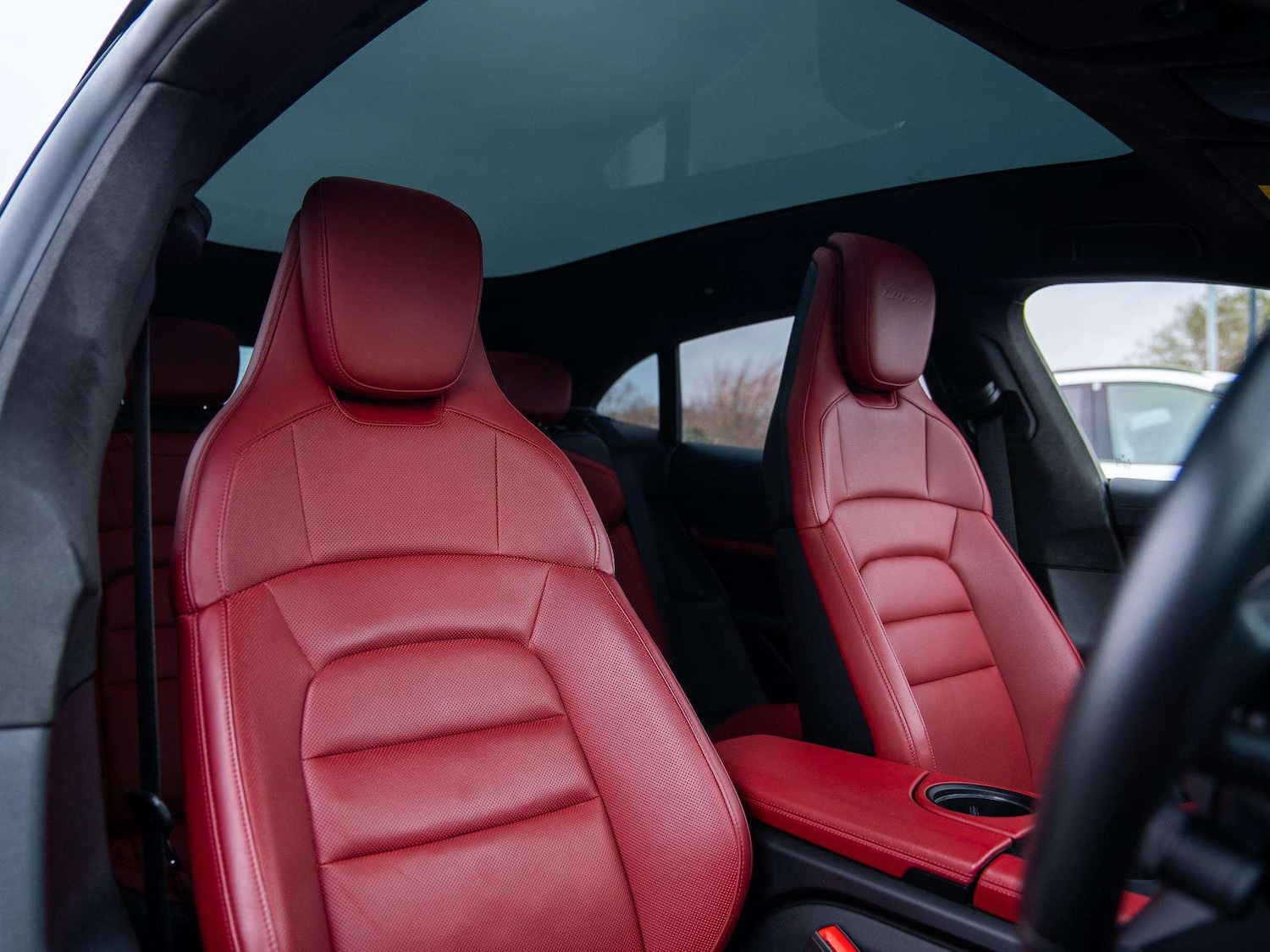 Used Porsche Taycan 2022 for sale - 76553076: Photo 10