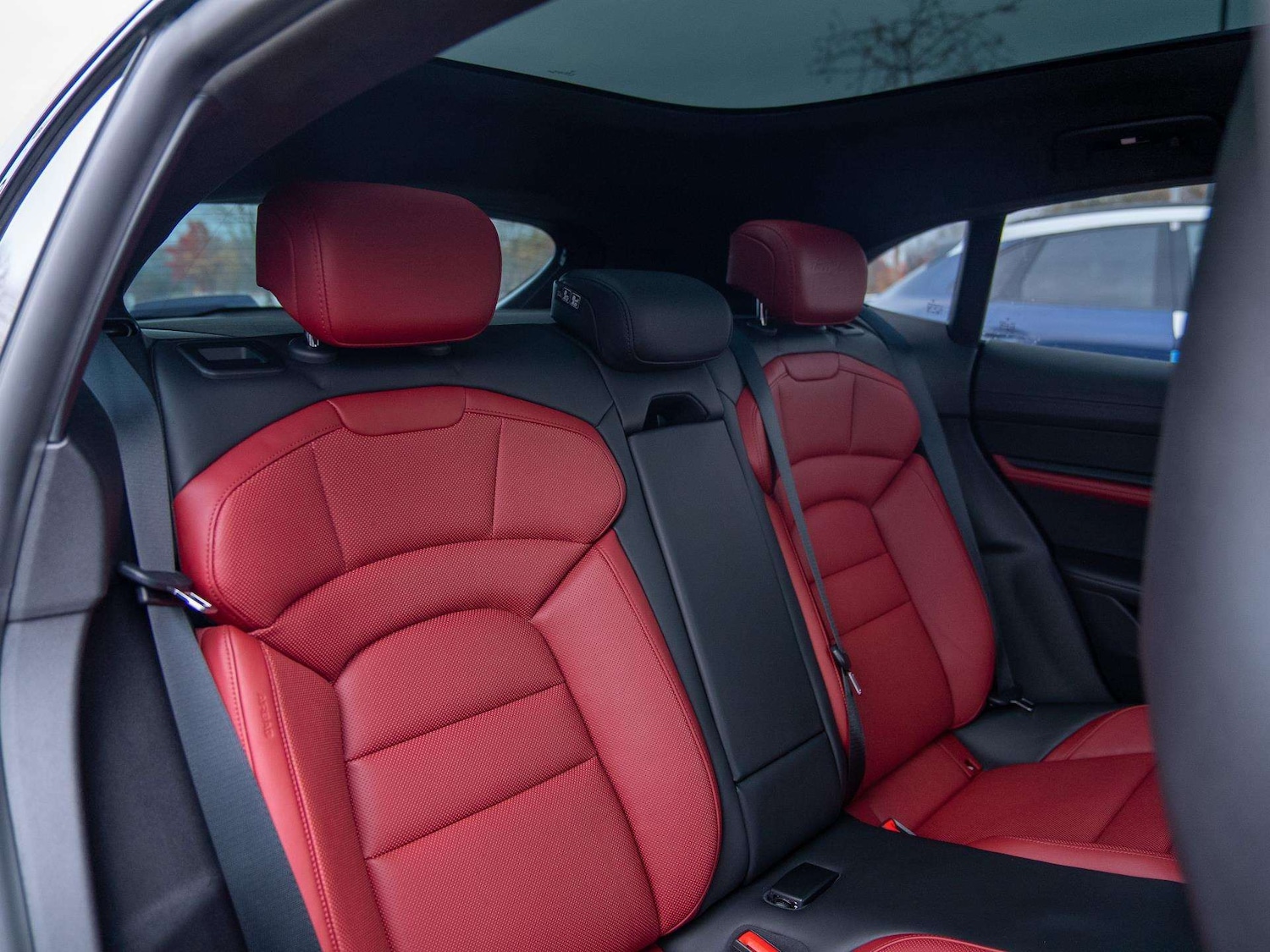 Used Porsche Taycan 2022 for sale - 76553076: Photo 11