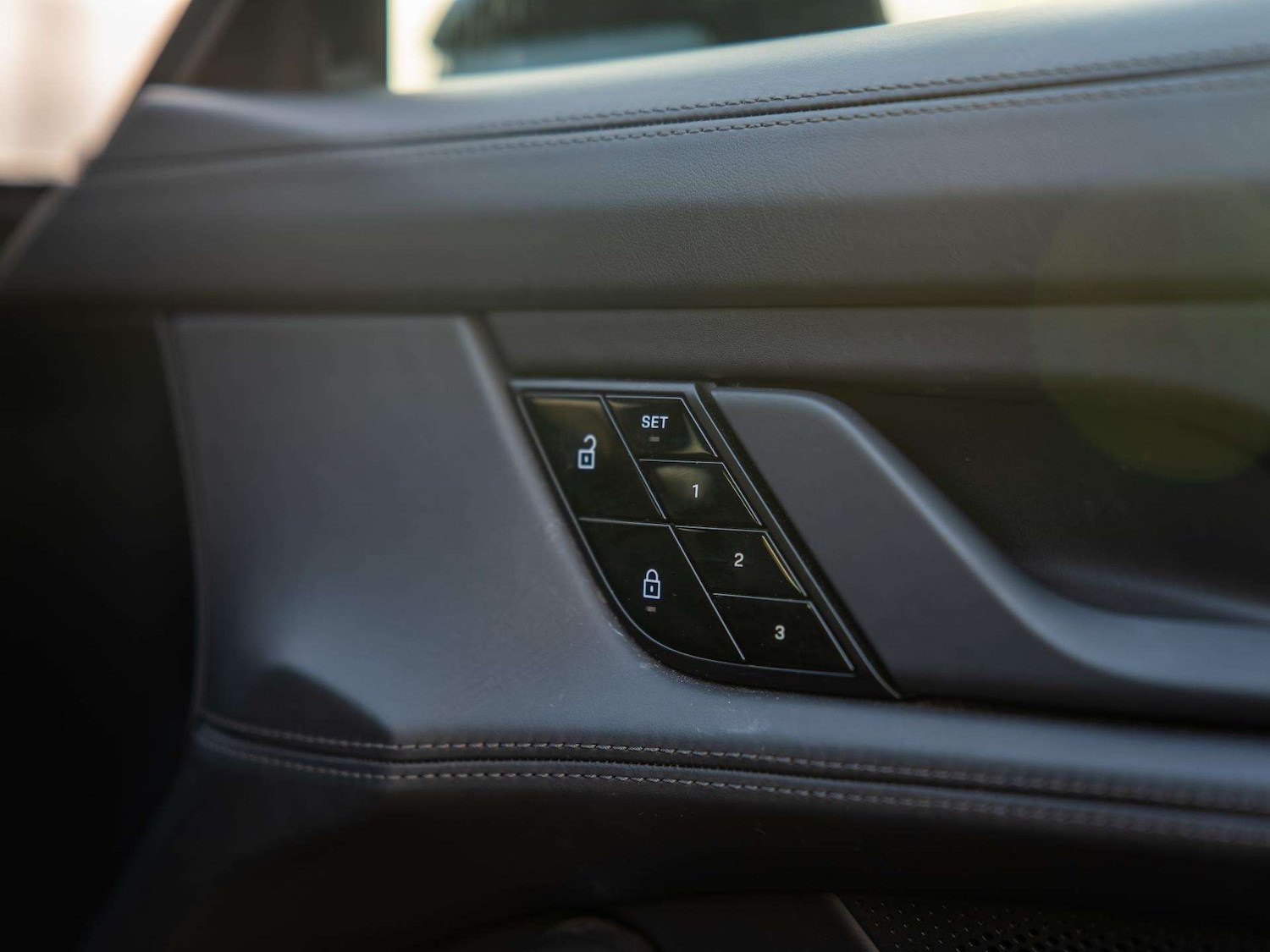 Used Porsche Taycan 2020 for sale - 76553273: Photo 29