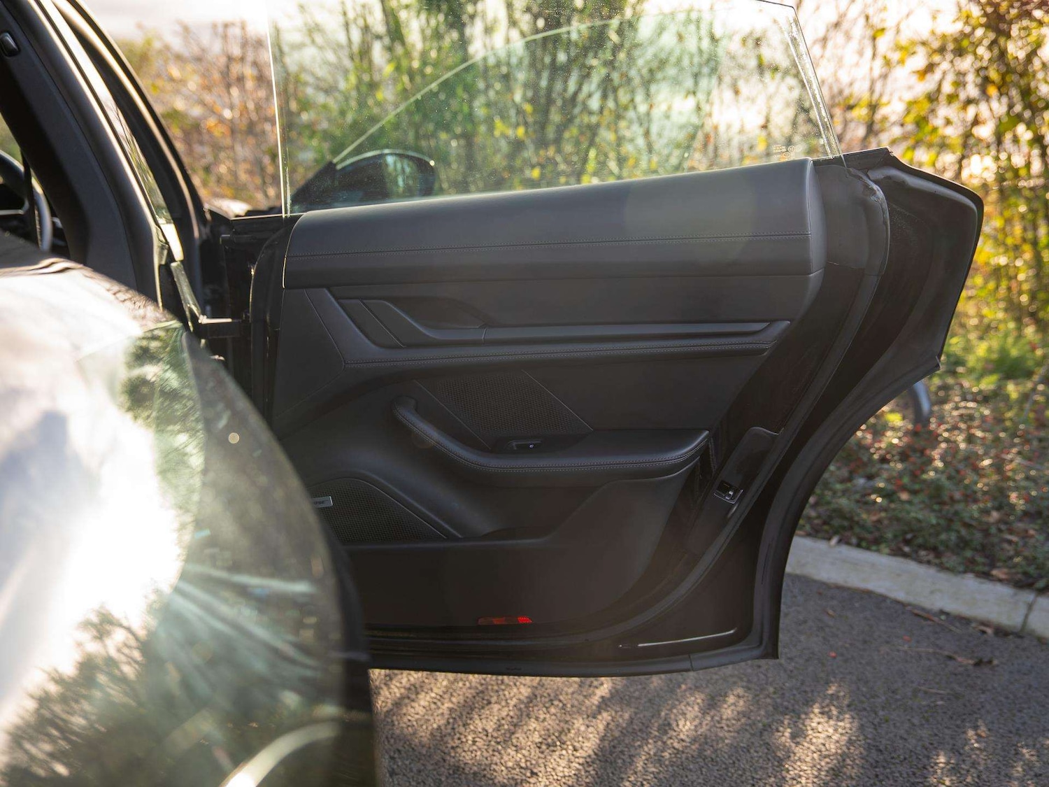 Used Porsche Taycan 2020 for sale - 76553273: Photo 33