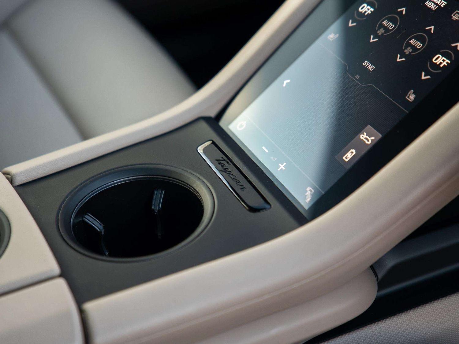 Used Porsche Taycan 2023 for sale - 76553196: Photo 17