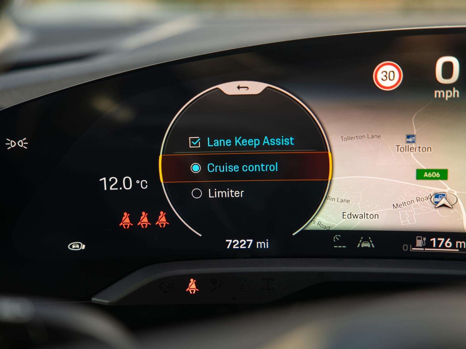 Used Porsche Taycan 2023 for sale - 76553196: Photo 30