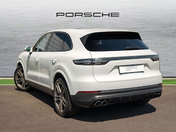Used Porsche Cayenne 2020 for sale - 79027985: Photo