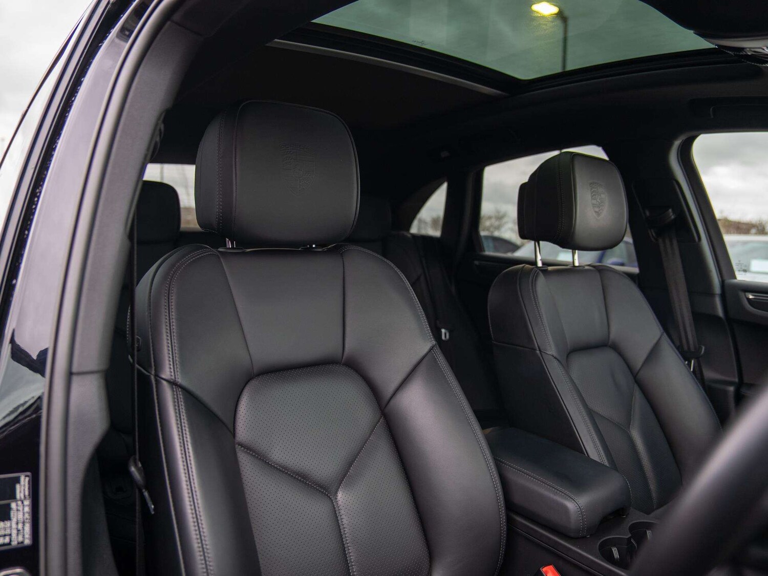 Used Porsche Macan 2023 for sale - 77727023: Photo 12