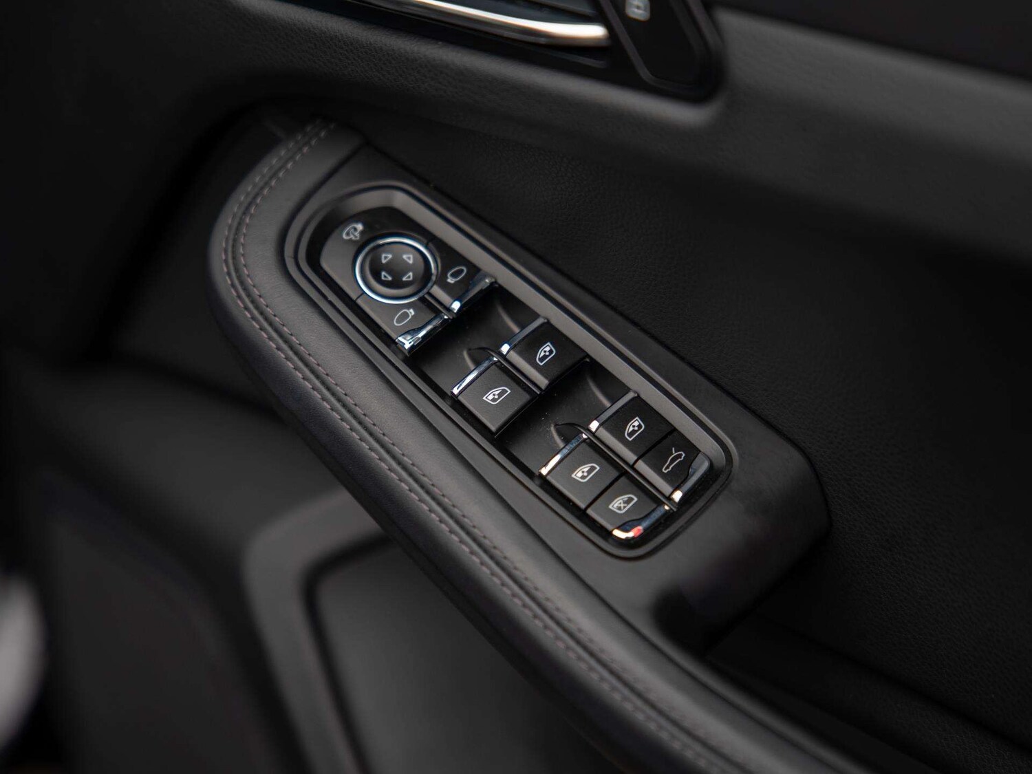 Used Porsche Macan 2023 for sale - 77727023: Photo 30