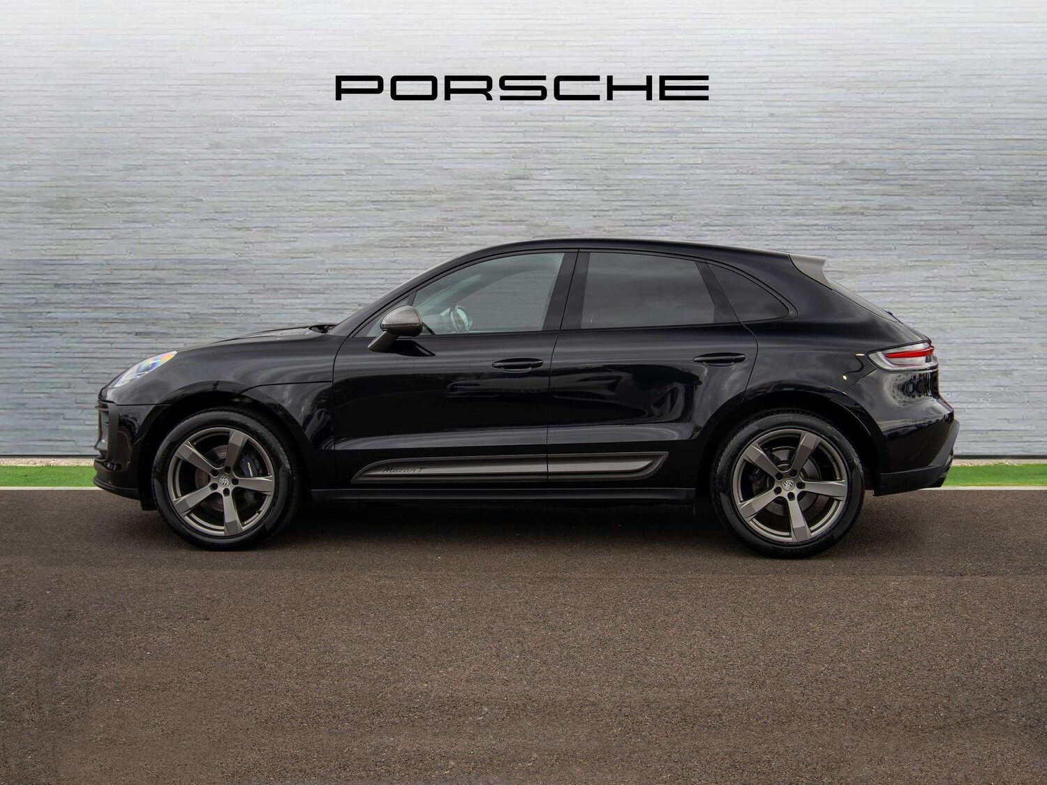 Used Porsche Macan 2023 for sale - 77727023: Photo 5