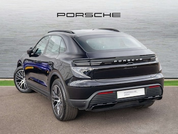 Used Porsche Macan 2024 for sale - 79624372: Photo
