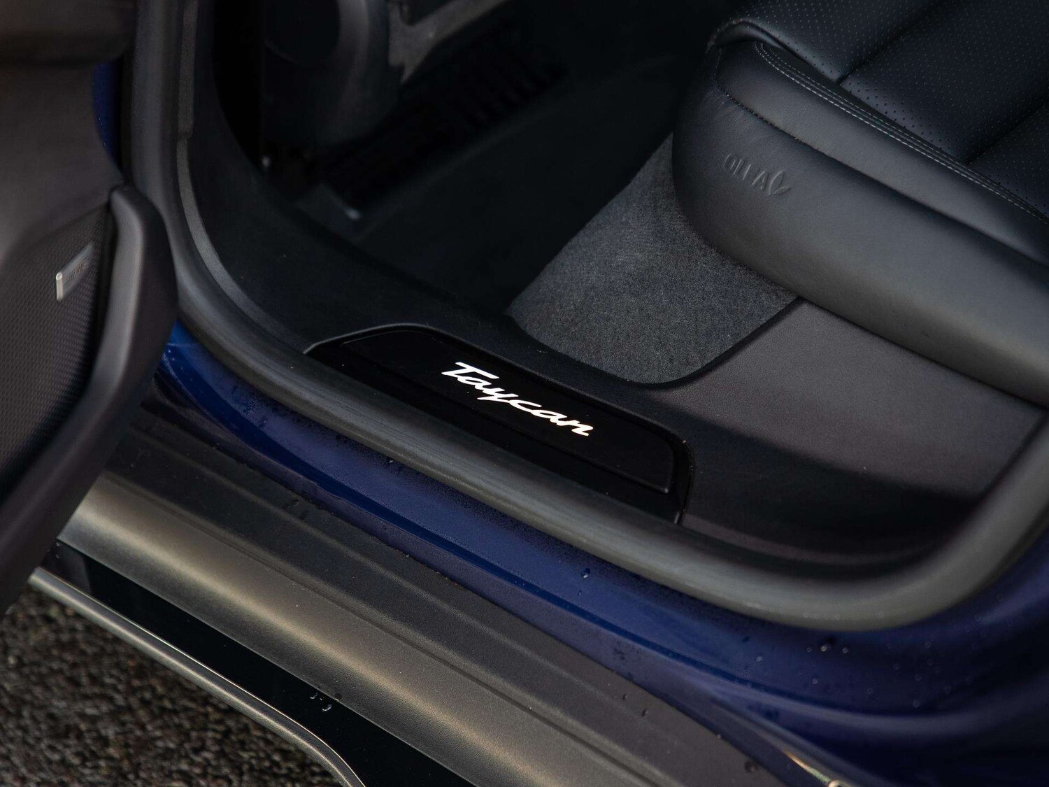 Used Porsche Taycan 2020 for sale - 76967948: Photo 15