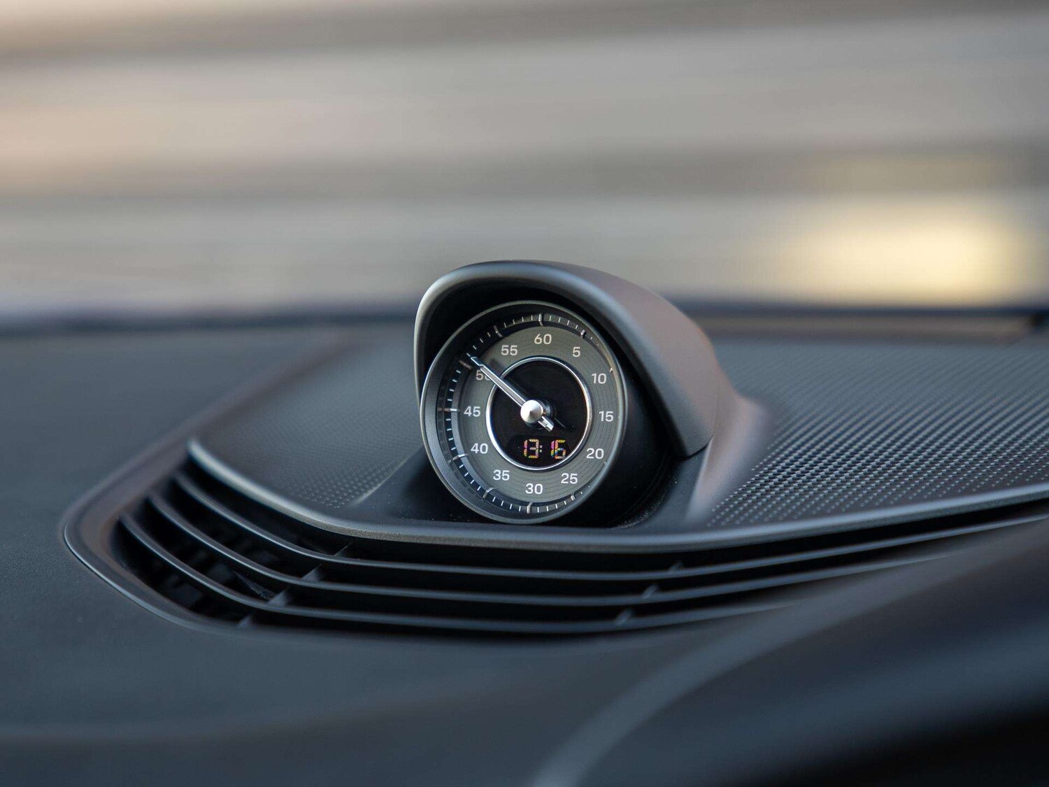 Used Porsche Taycan 2020 for sale - 76967948: Photo 32