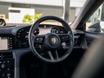 Used Porsche Taycan 2023 for sale - 79035664: Photo
