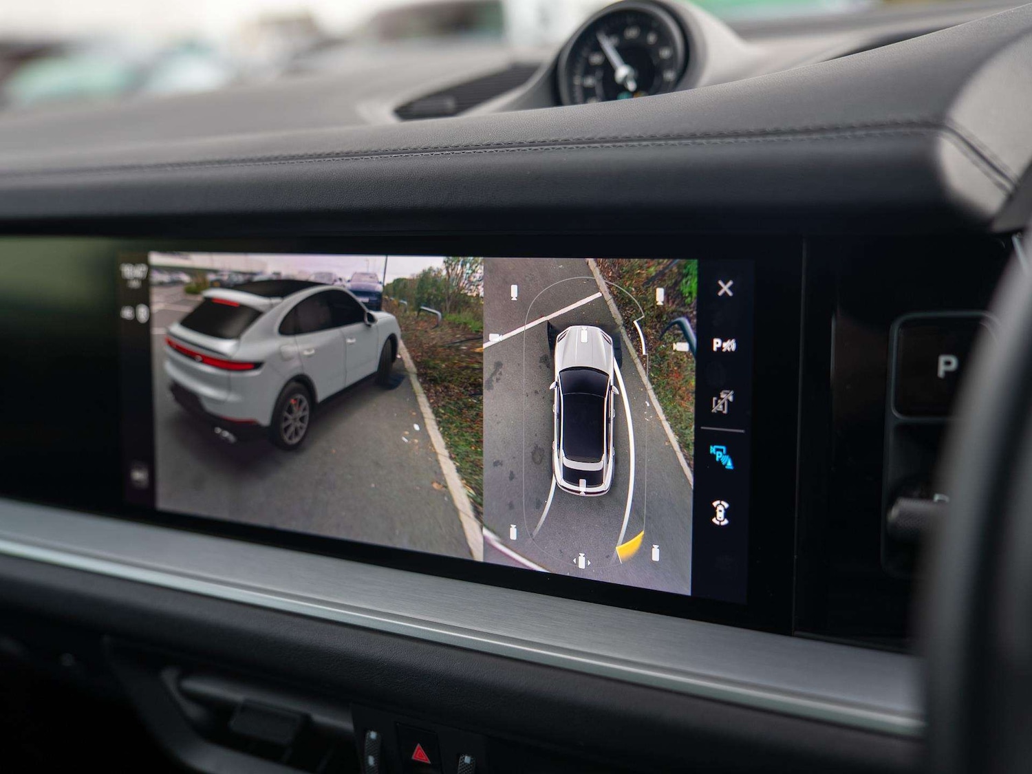 Used Porsche Cayenne 2023 for sale - 76553056: Photo 24