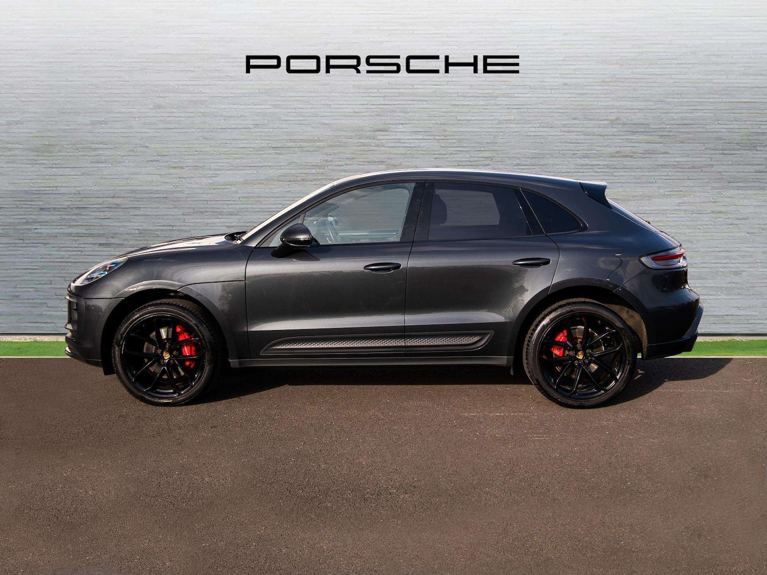 Used Porsche Macan 2021 for sale - 77699013: Photo 5