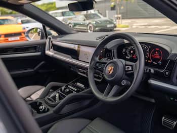 Used Porsche Cayenne 2026 for sale - 79810816: Photo