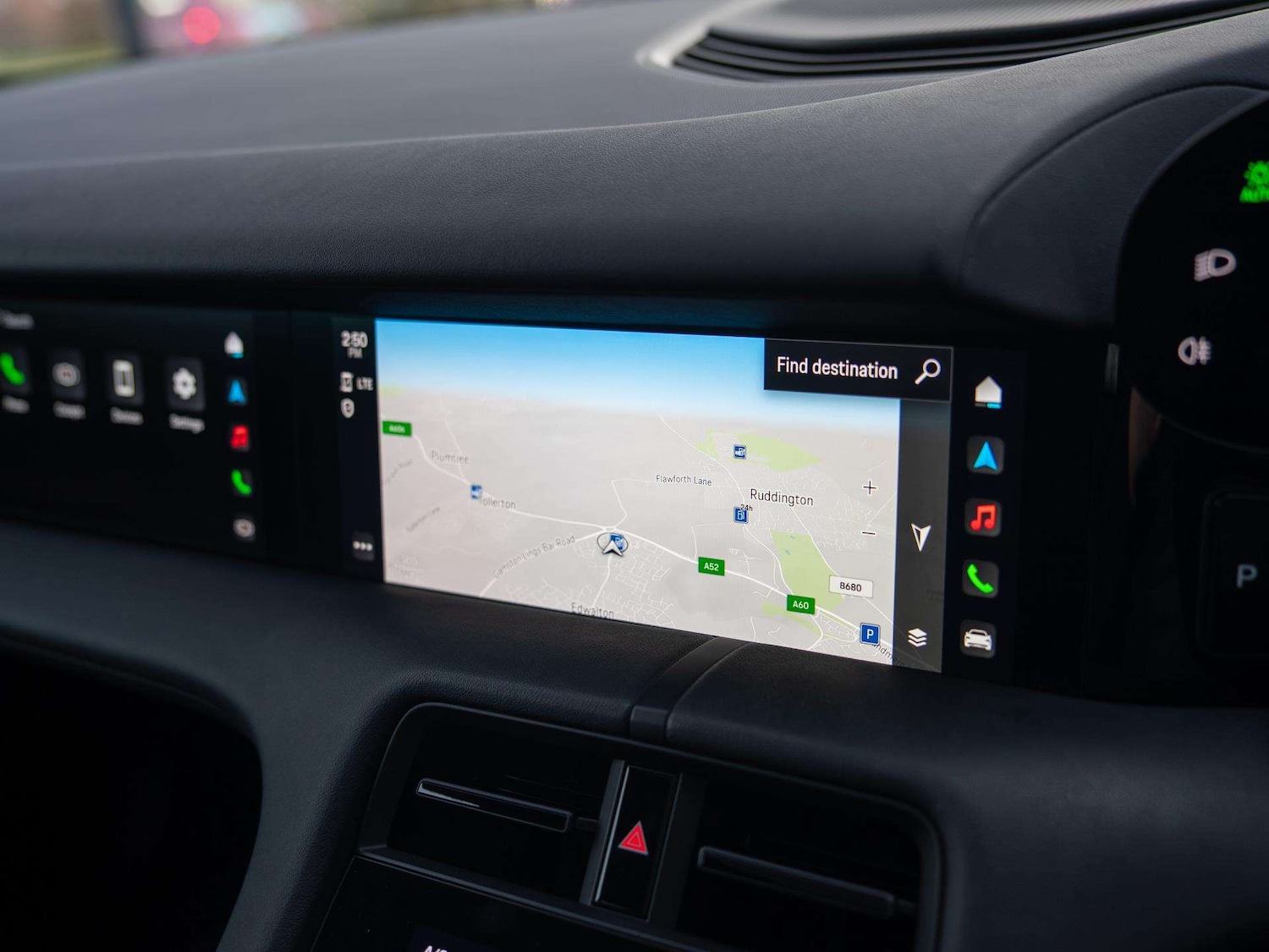 Used Porsche Taycan 2022 for sale - 77194488: Photo 22