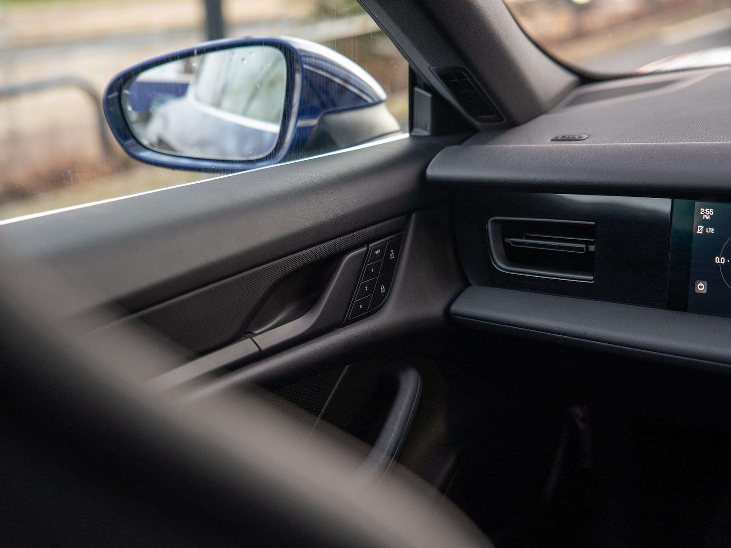 Used Porsche Taycan 2022 for sale - 77194488: Photo 25