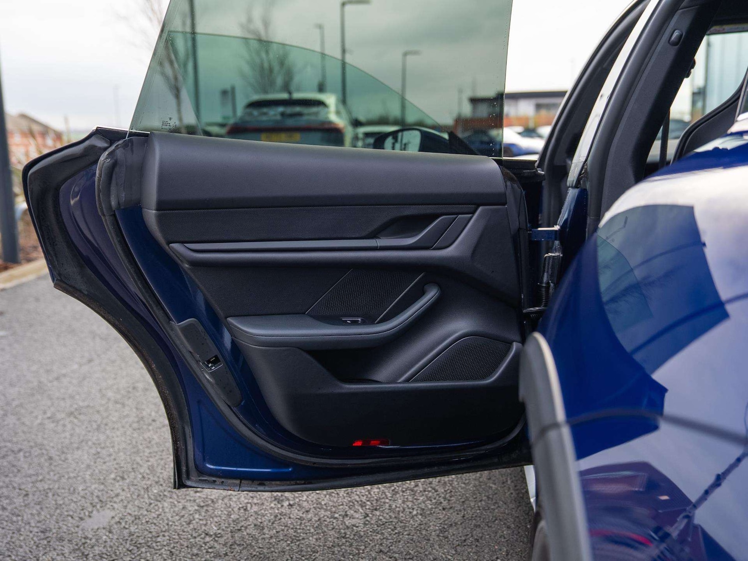 Used Porsche Taycan 2022 for sale - 77194488: Photo 34