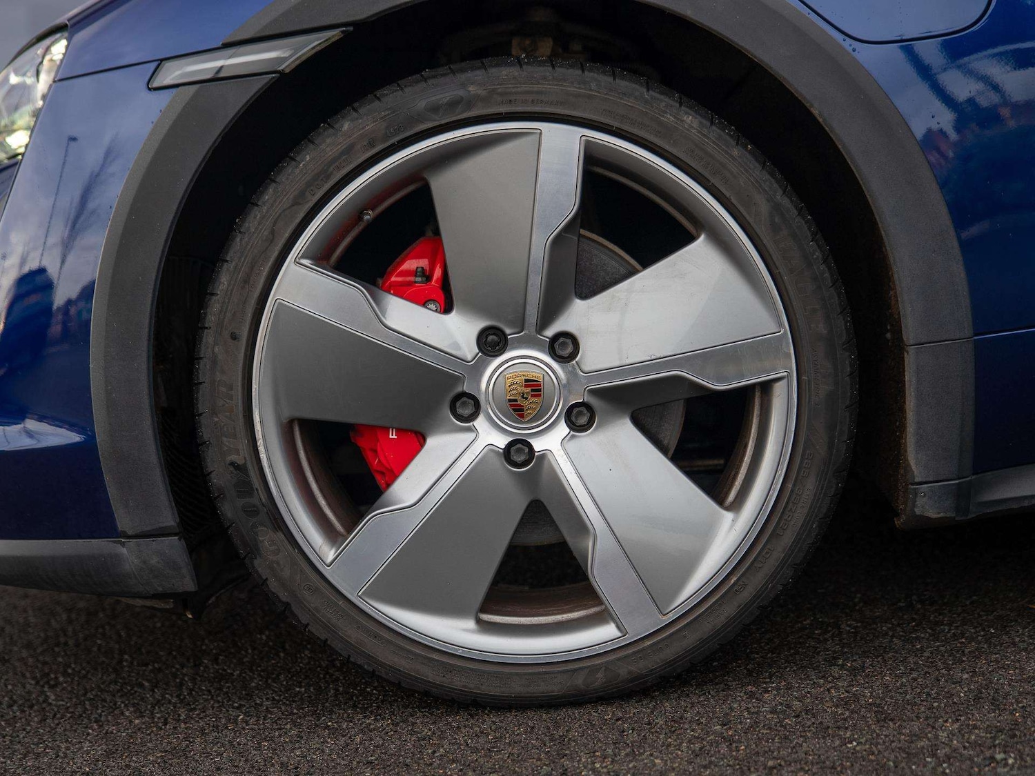 Used Porsche Taycan 2022 for sale - 77194488: Photo 4