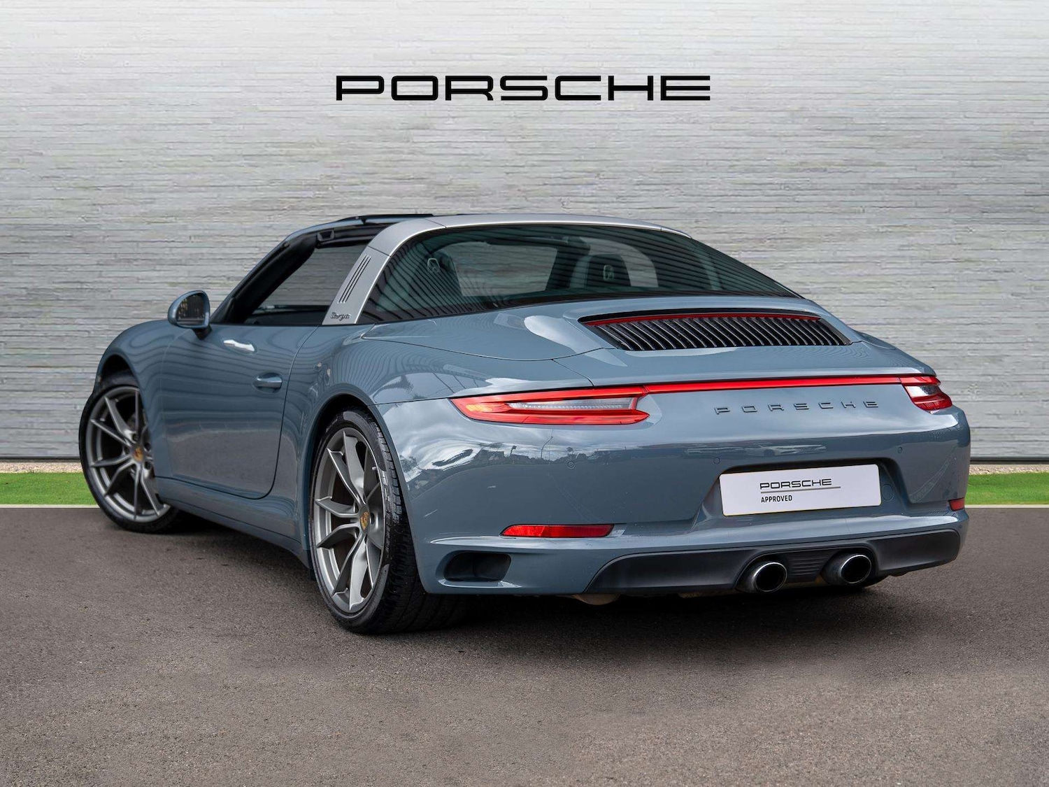 Used Porsche 911 2016 for sale - 76401459: Photo 2