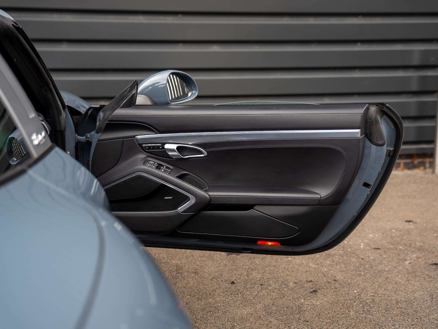 Used Porsche 911 2016 for sale - 76401459: Photo 33