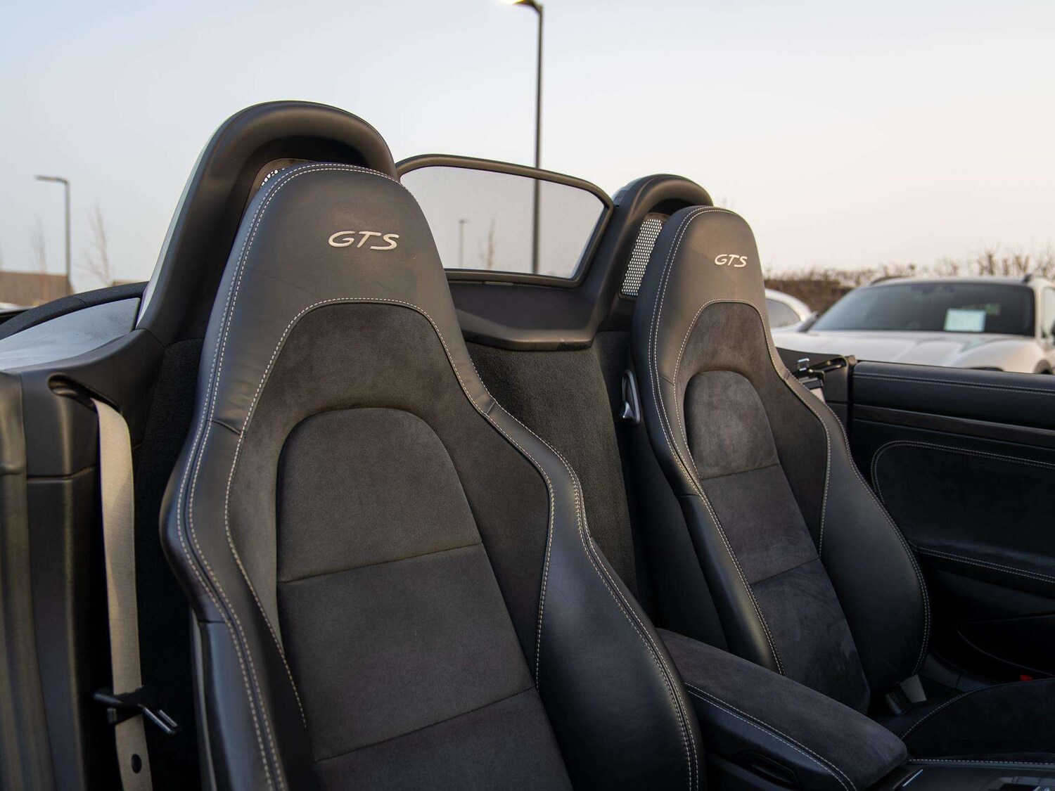 Used Porsche Boxster 2020 for sale - 77811024: Photo 12