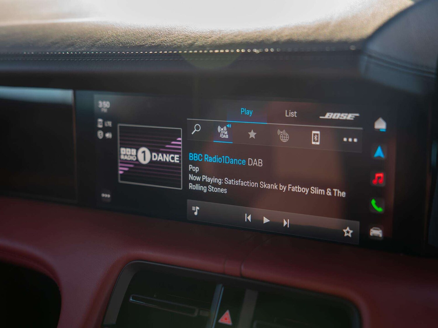 Used Porsche Taycan 2022 for sale - 77960636: Photo 21