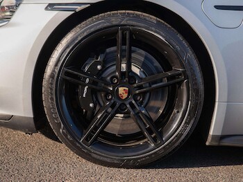 Used Porsche Taycan 2022 for sale - 77960636: Photo