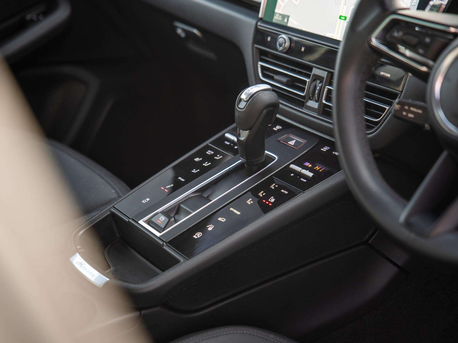 Used Porsche Macan 2022 for sale - 77282053: Photo 22