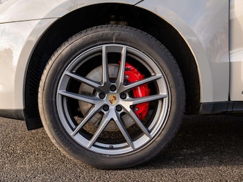 Used Porsche Macan 2022 for sale - 77282053: Photo